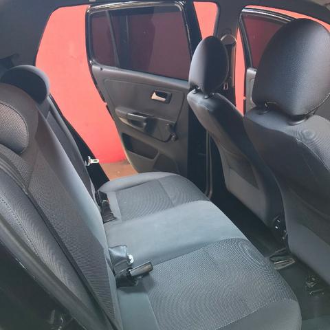 Volkswagen Fox 2010 - 1.0 Flex - Foto 8