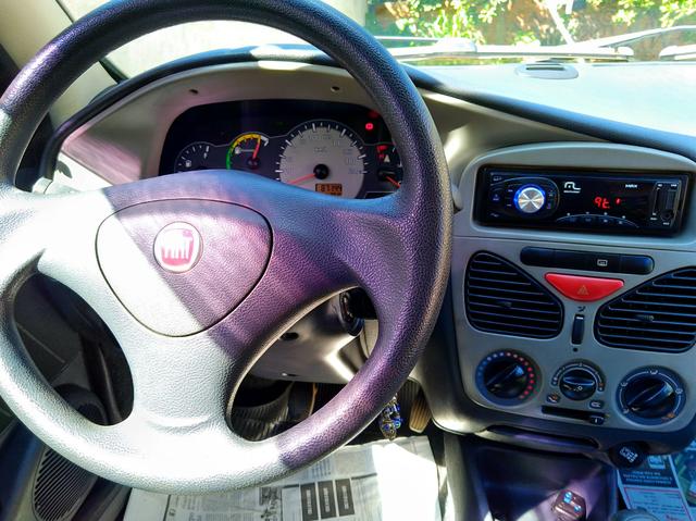 Fiat Palio Economy Celebration 2010 - Foto 6