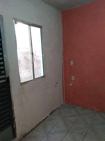Vendo 2 casas (Frente e fundo) Leia a descrição - Foto 8
