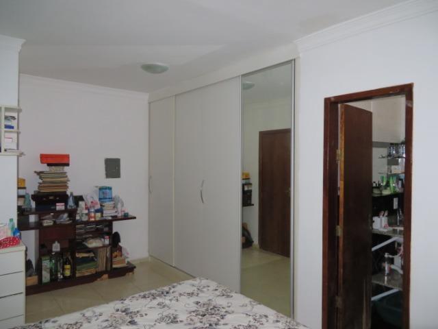 Casa com quatro quartos, duas suites, na laje. Esquina - Foto 16
