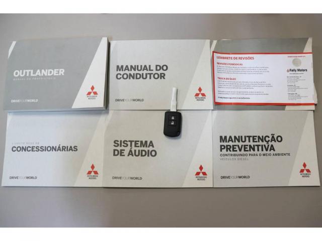 Mitsubishi Outlander 2.2 DIESEL - Foto 20