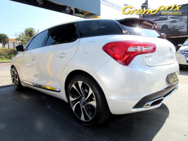 CITROËN DS5 2016 1.6 SO CHIC 16V 165CV TURBO INTERCOOLER GASOLINA 4P AUTOMÁTICO BRANCO - Foto 17