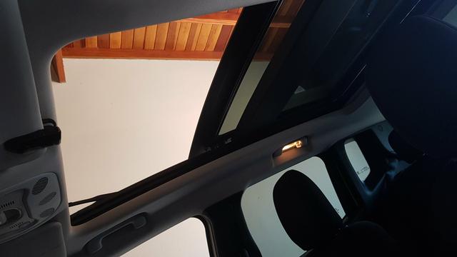 Renegade 2016 diesel 4X4 com teto - Foto 5