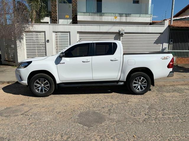Toyota Hilux SRV