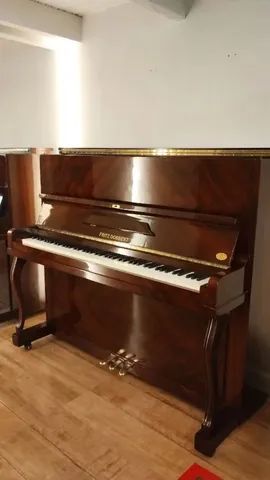 Casa Pierre Pianos 43 anos de tradição 