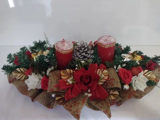 Arranjo natalino para mesa ,lindo ! grande ,70 cm x 40cm promoção maravilhosa ,2 velas  - Foto 4