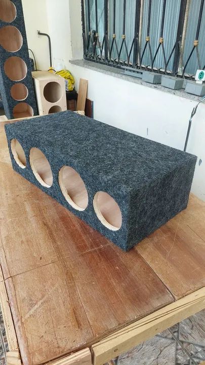 Caixa corneteira, 2 drivers + 2 tweeters, curta, vazia e acarpetada,  - Foto 3