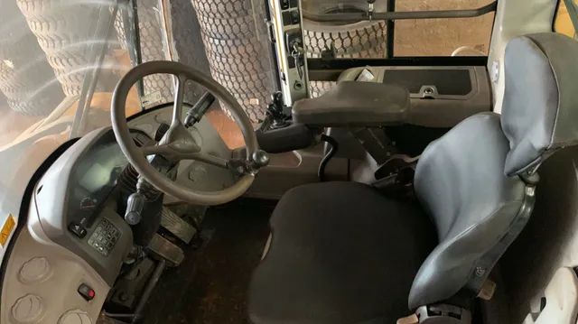 Pá Carregadeira Volvo L220 G ano 2014 com 22.000 horas, em MG - Foto 5