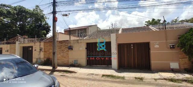 Casa com 3 dormitórios à venda, 120 m² por R$ 330.000,00 - Barroso - Fortaleza/CE