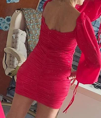 Vestido vermelho justo com brilhos Shein - Foto 2