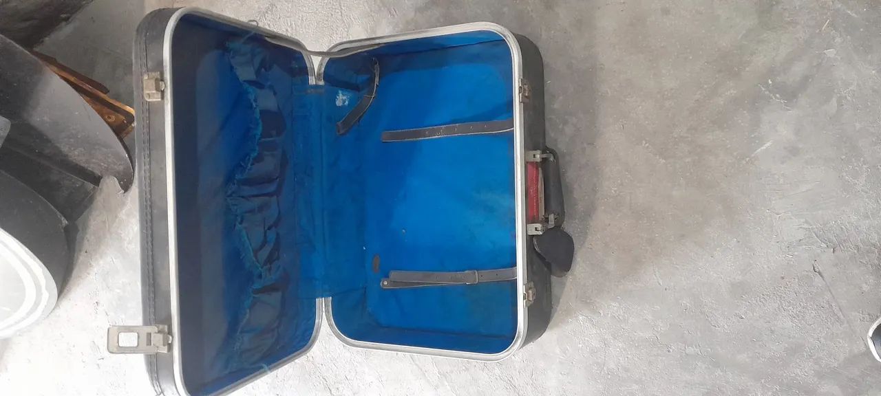 Antiga mala de viagem - Foto 3