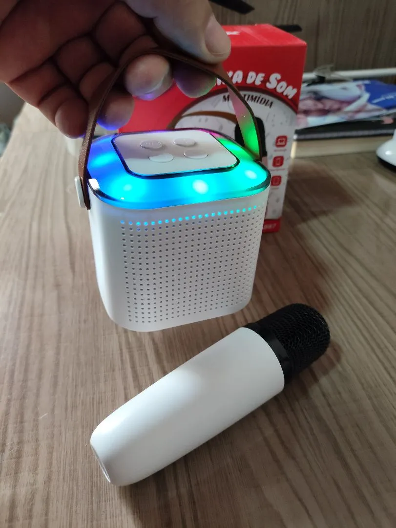 Caixa de Som Portátil Bluetooth com Microfone