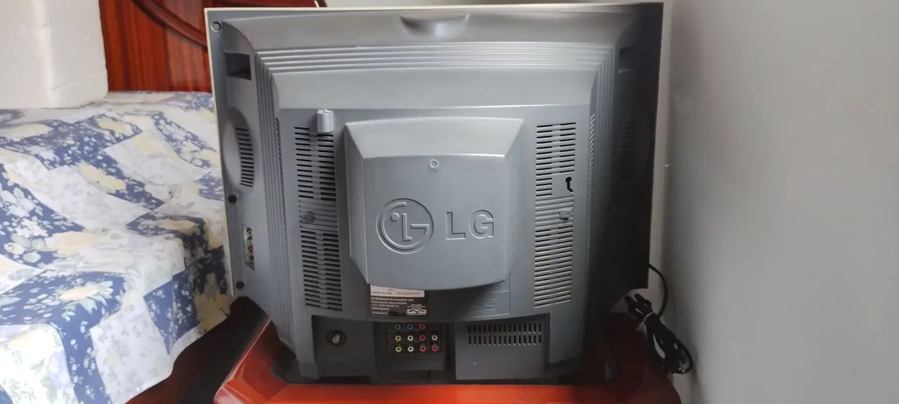 TV 20' Estéreo antiga LG - Foto 2