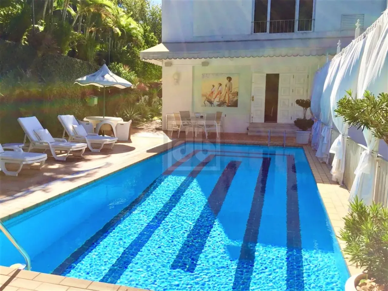 Casa à Venda no Cosme Velho, 780M2, 4 Suites, Piscina, 3 Vagas