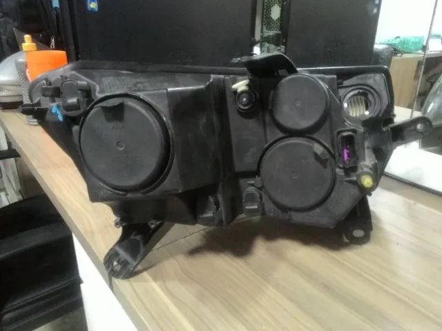 Farol Esquerdo Renault Sandero Logan 2014 a 2020 1260607166R