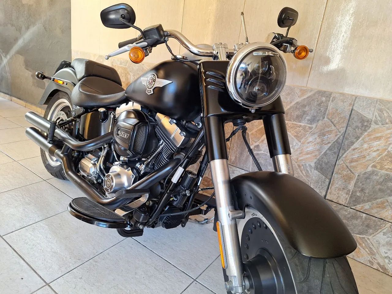 Harley Fat Boy Special Nova troco e financio  aceito carro ou moto maior ou menor valor - Foto 4