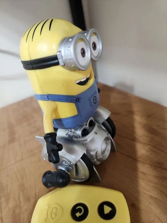 Mini Minions Robô com controle remoto - Foto 2
