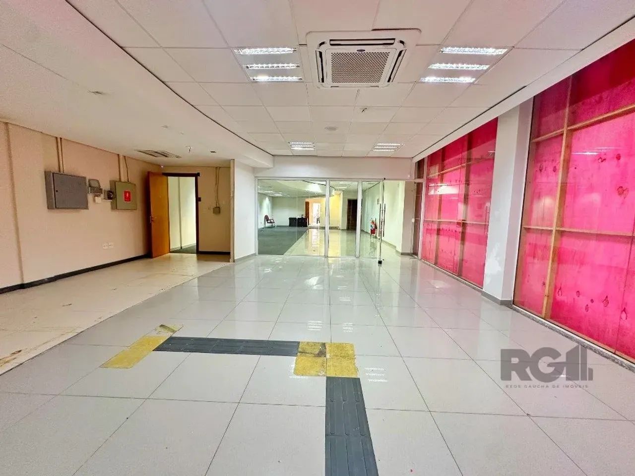 Ampla loja de esquina no Bairro Teresópolis, melhor ponto da região em rota centro/bairro. - Foto 10