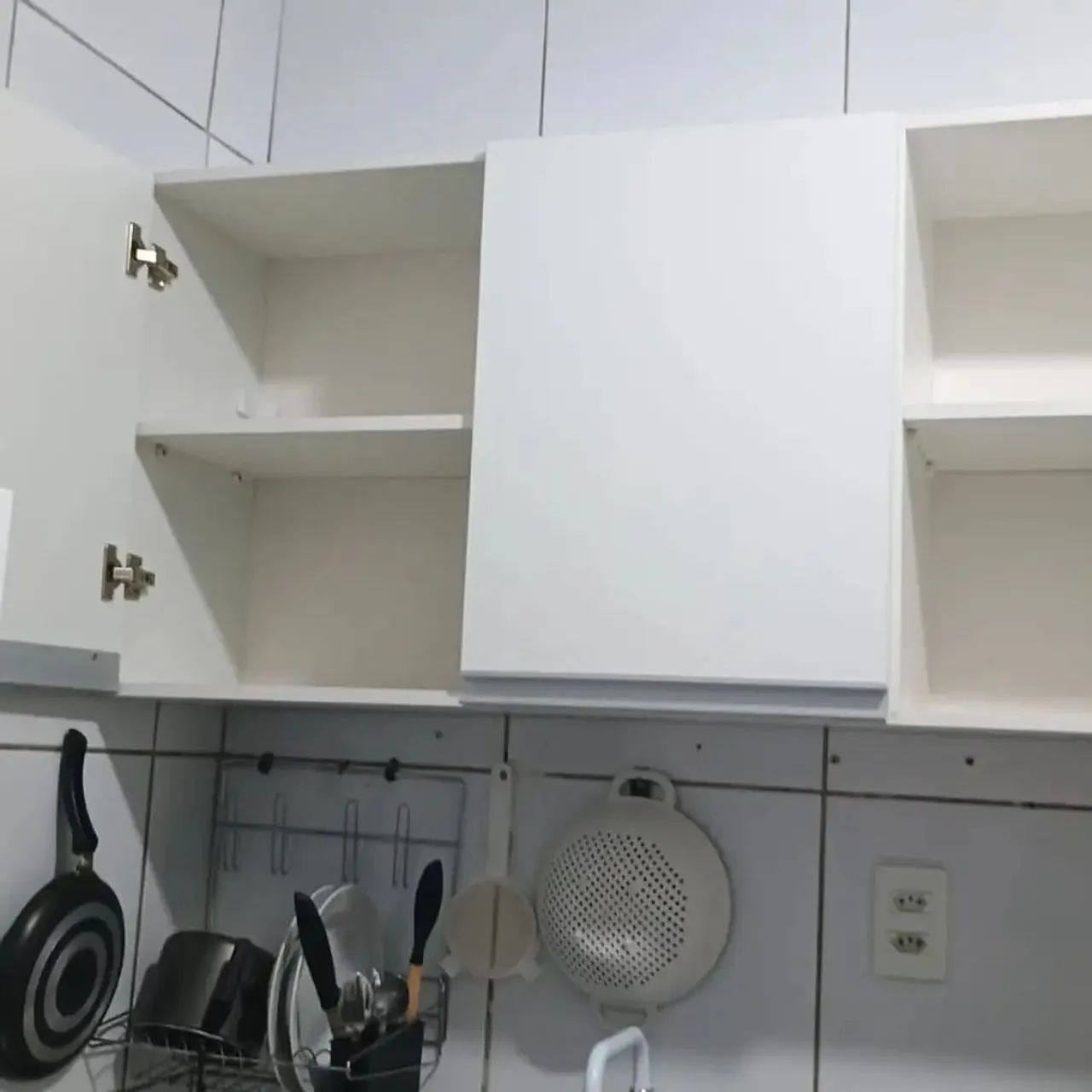 Armário aéreo de 3 portas 100%mdf  - Foto 2