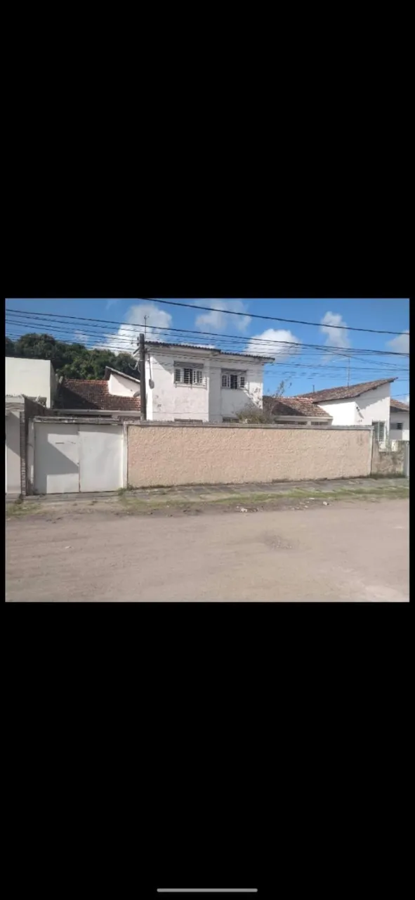 Aluga-se Casa com 3 quartos