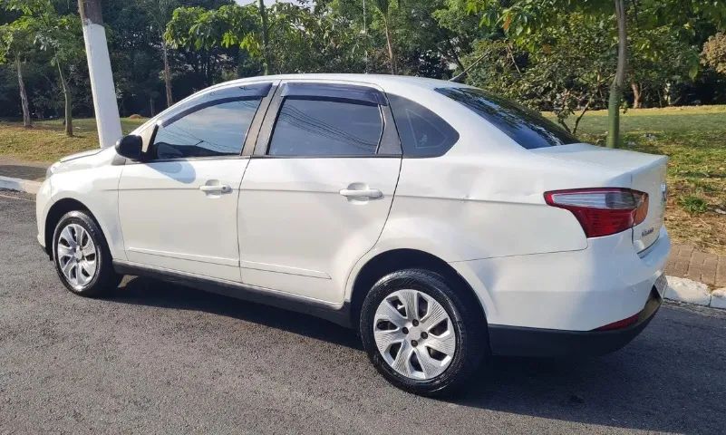 locacao veículos uber com gnv grand siena - Foto 3