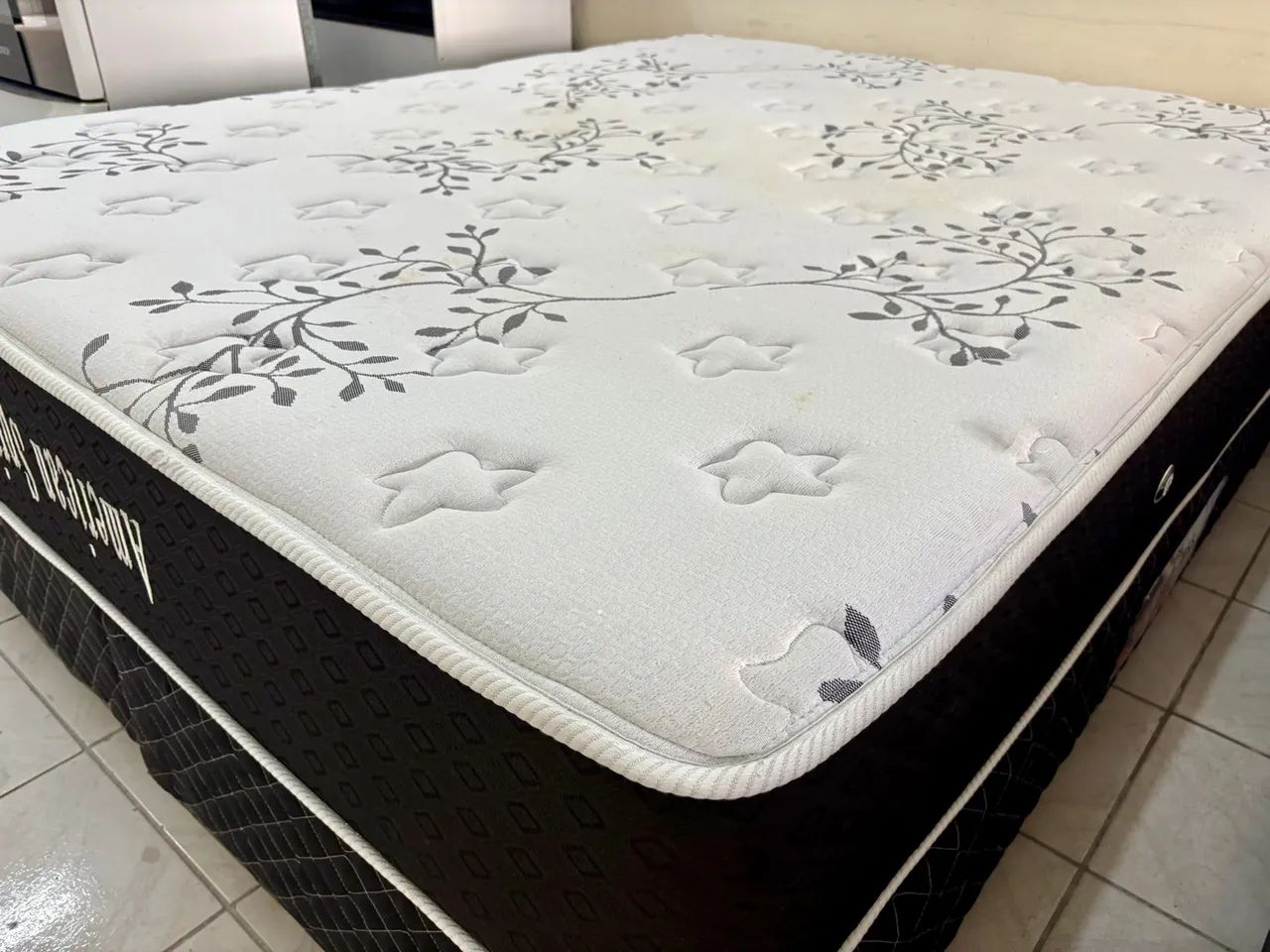Cama Box de casal Queen , cama de casal American Spring  - Foto 4