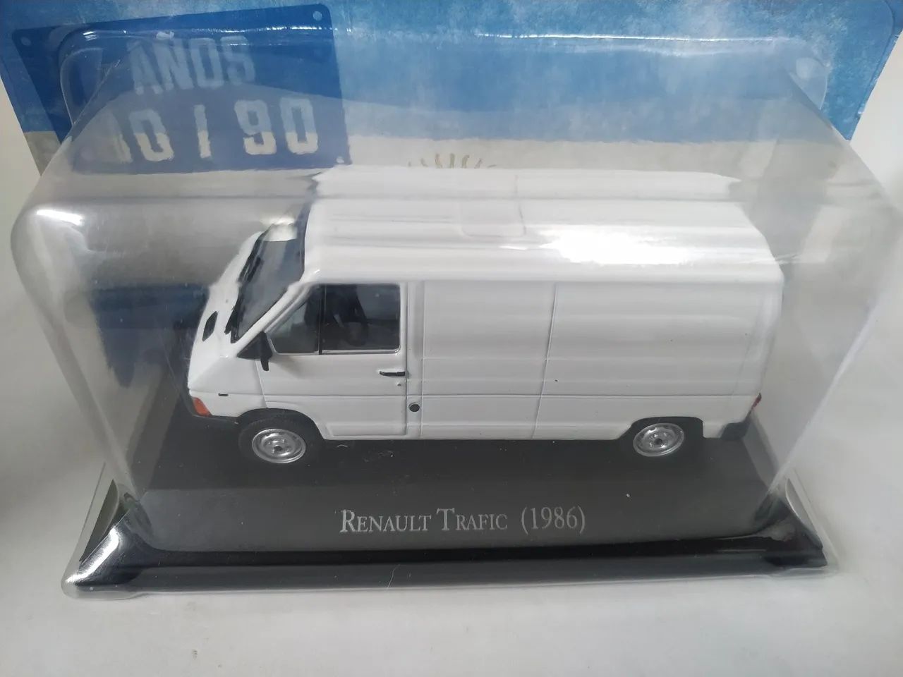 Miniatura Renault Trafic 1986 - 1/43 - Foto 5