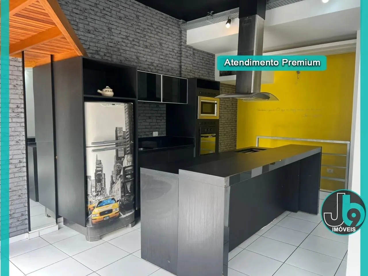 Casa Comercial/Residencial Alugar Tarumã 190m² Com Espaço para 4 Quartos e 2 Vagas de Gara