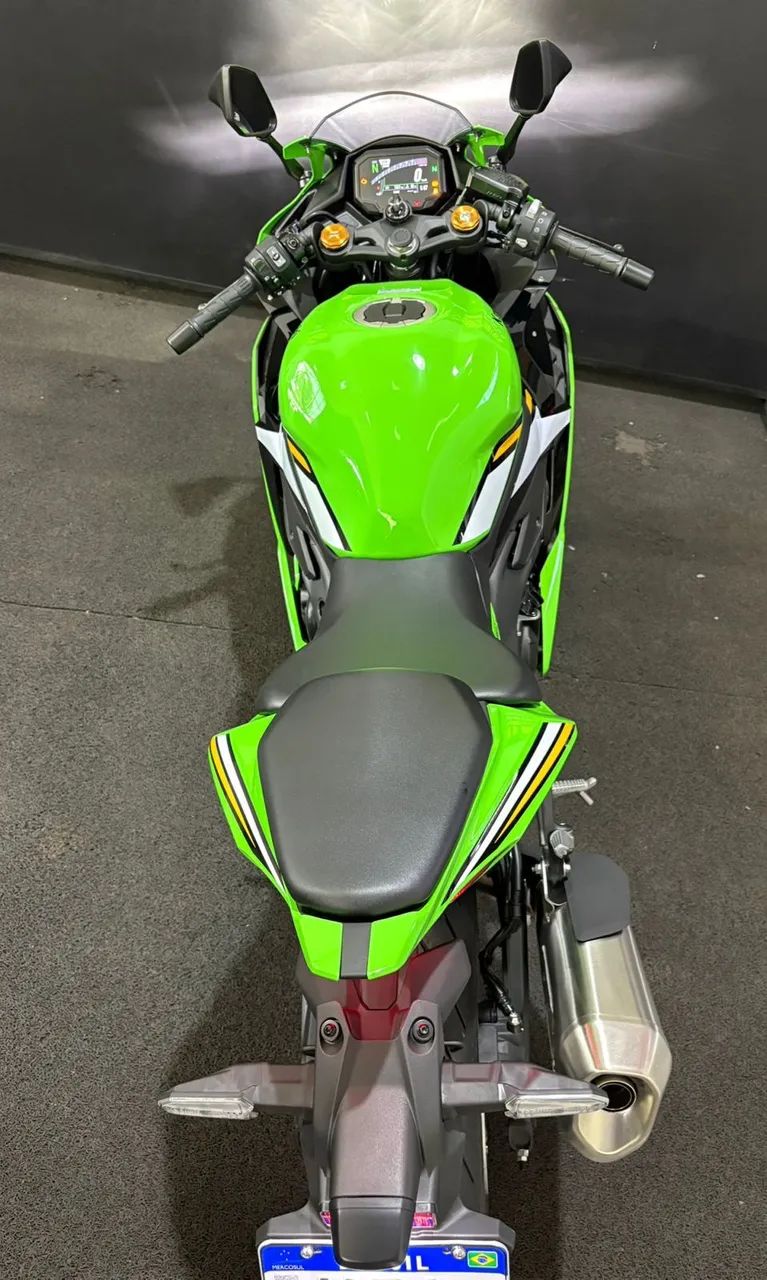 まき Kawasaki Ninja ZX4R 2024 | Kawasaki M3 Parts