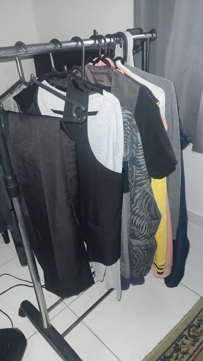 Varal de Roupa em Metal - Prático e Resistente