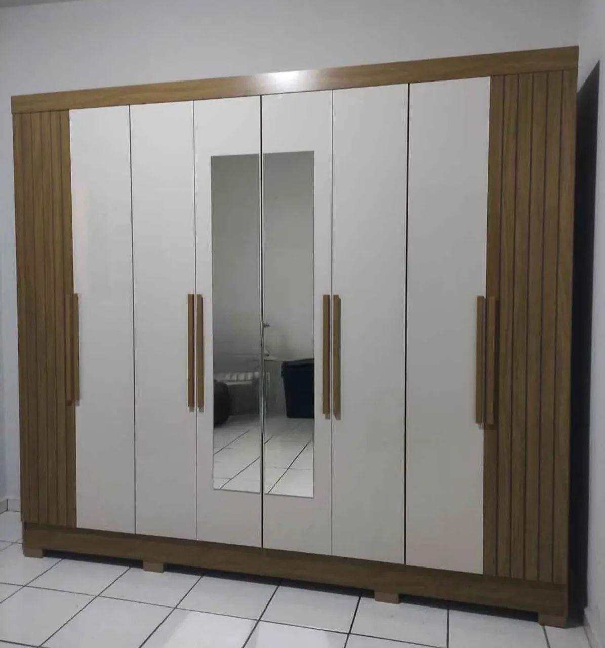 GUARDA ROUPA 