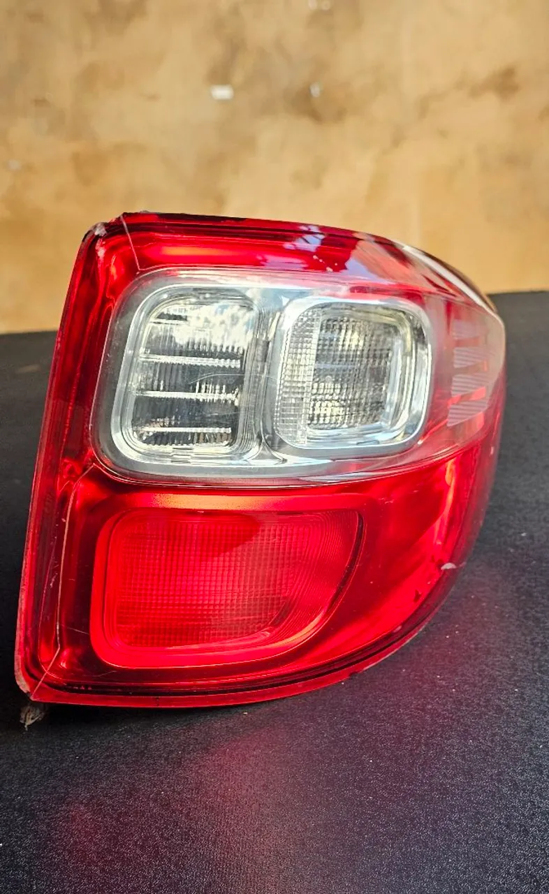 Lanterna lado direito (passageiro) FIAT STRADA