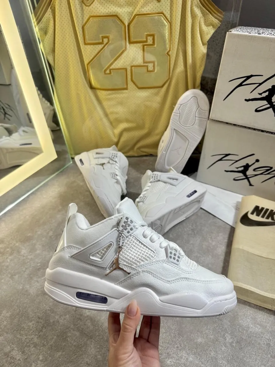 Air Jordan 4 Branco - Novo e Original