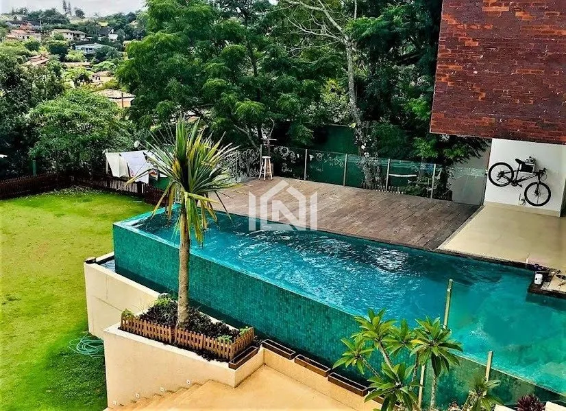 Casa para locação no condomínio Fazendinha