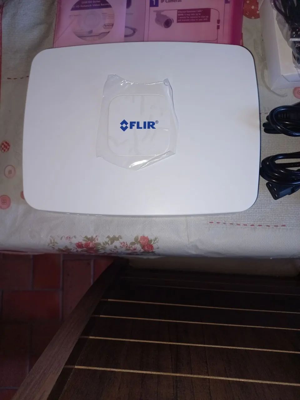 Kit de Segurança FLIR Full HD PoE IP 4 Câmeras 2TB - Foto 5
