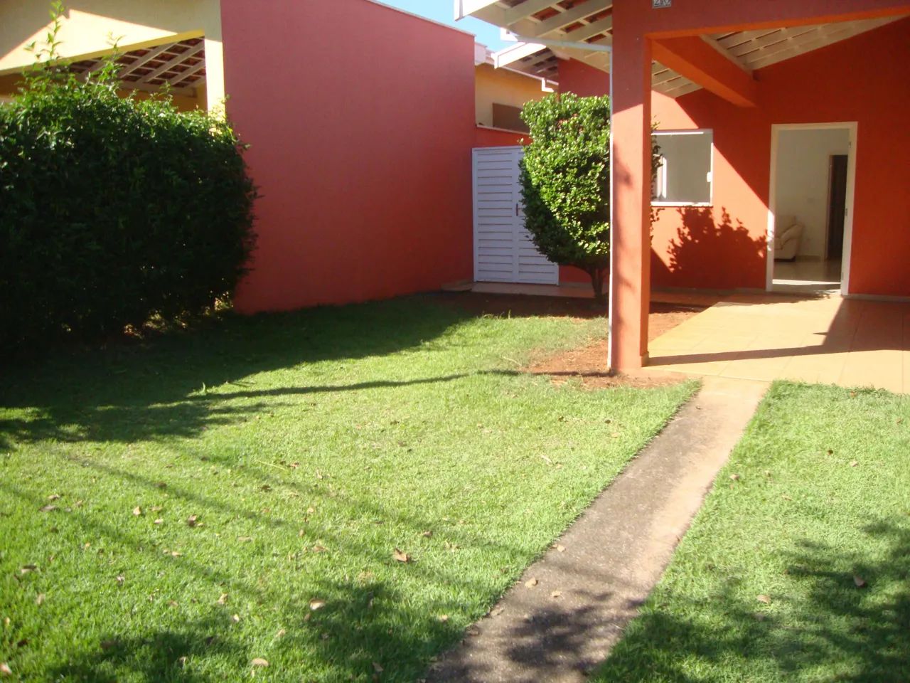 Imóvel para aluguel e venda possui 164 metros quadrados com 4 quartos - Foto 2