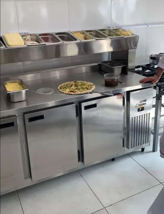 R1 Balcão condimentador refrigerado 190cm Kofisa