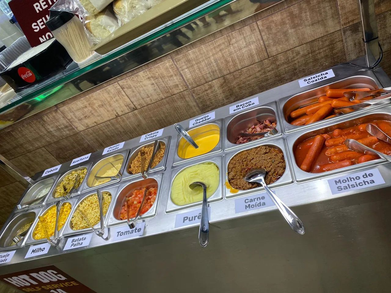 Vendo servi serve todo inox metade quente e outra fria ótima para restaurante cachorrao 