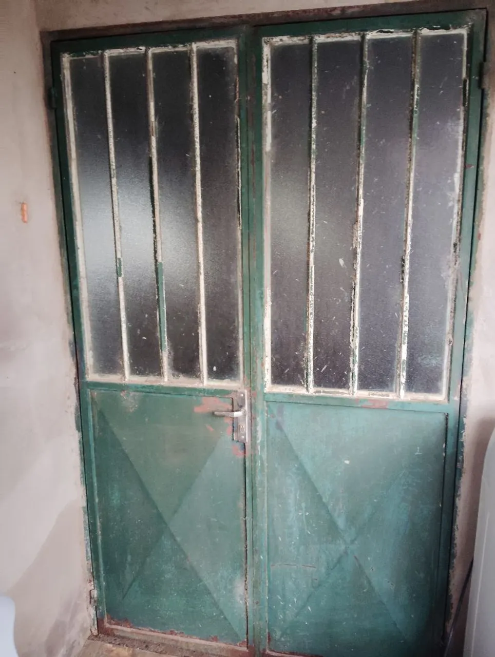 Porta de chapa de ferro