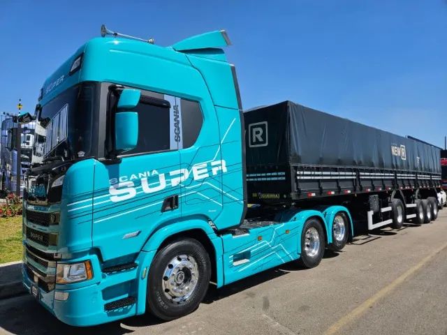 Scania R460 SUPER Ano 24 6x2Geladeira + 4 Eixo Graneleiro Guerra ano 23 13.5x 1.80mts - Foto 4