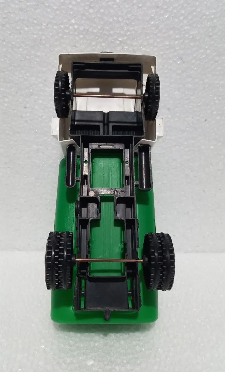 Miniatura Caminhão Tanque Mercedes Benz.  - Foto 6