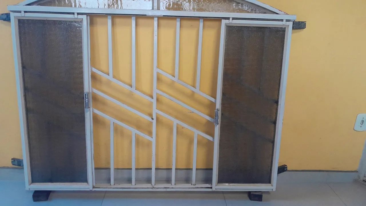 Porta/Janela de Vidro com Grade - Foto 4