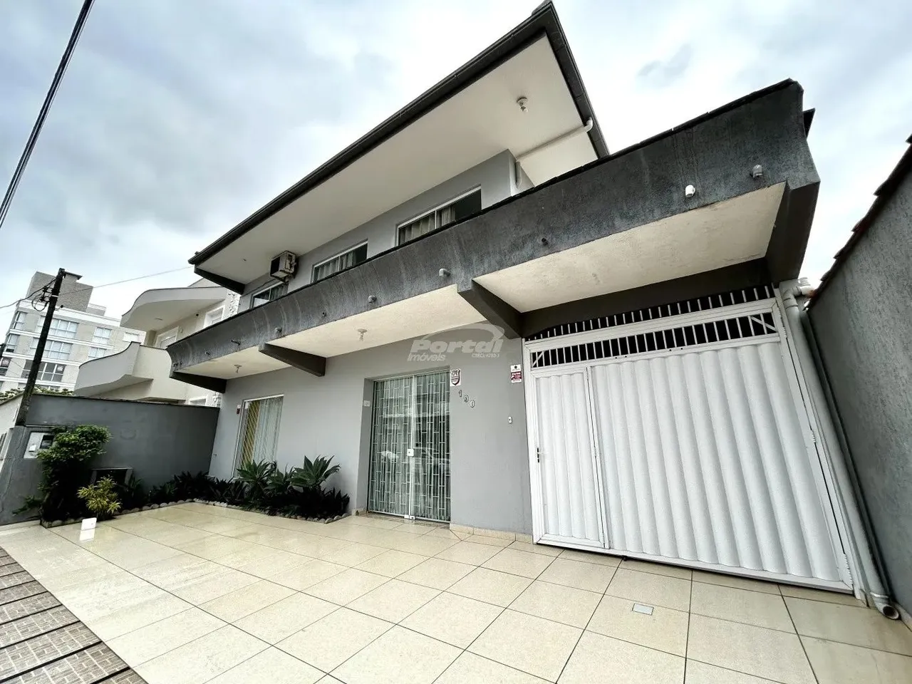 Casa disponível para locação no bairro Itacolomi Balneário Piçarras/SC (Cód. 21259)