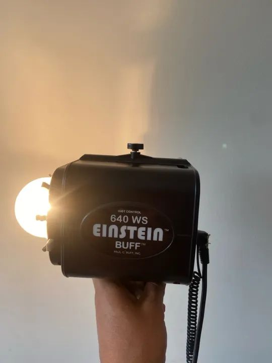 Flash Einstein 640 WS Buff para estúdio fotográfico