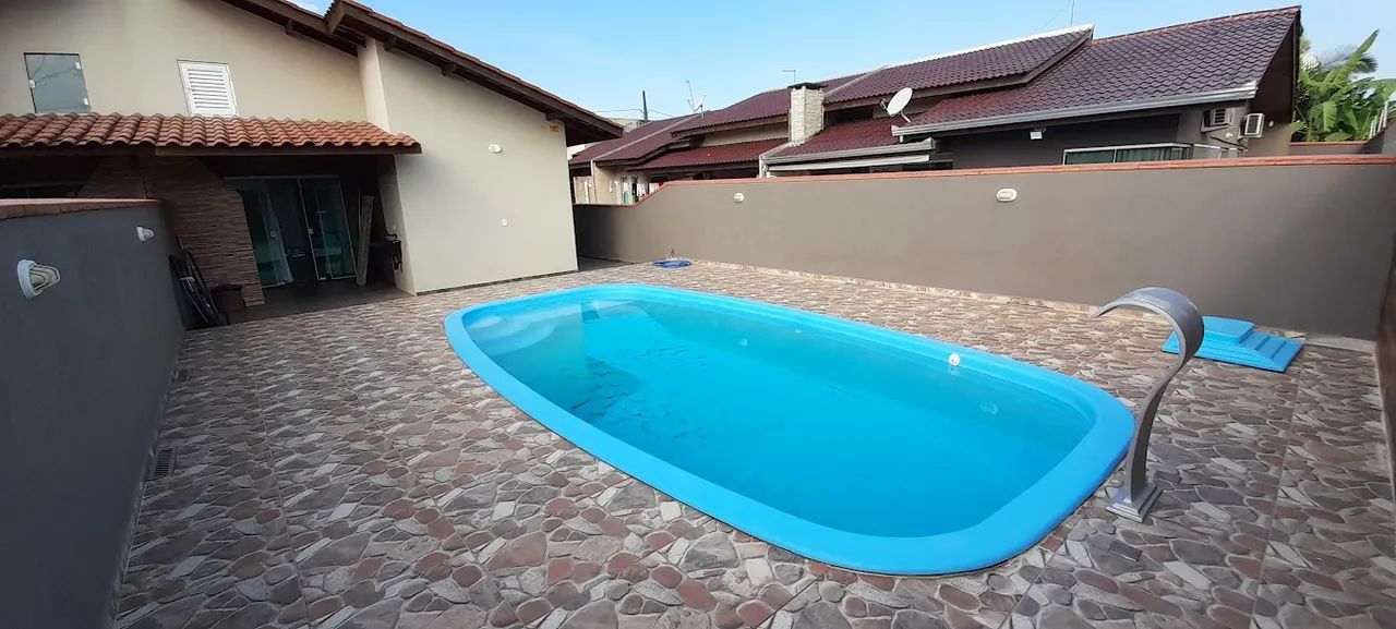 Casa com piscina a venda em   Itapoá - SC - Foto 2