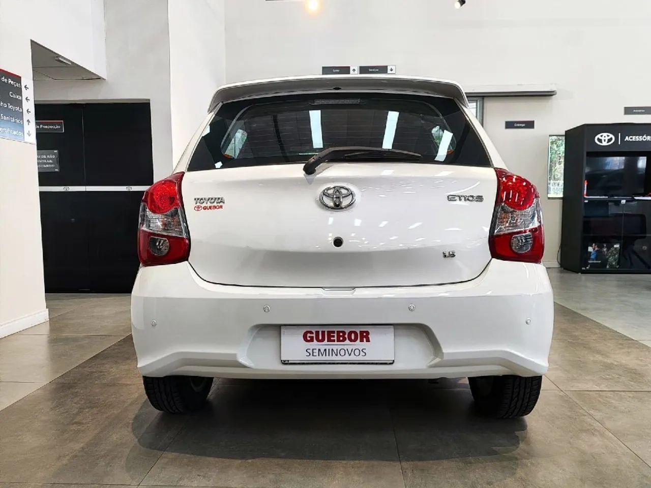 Toyota Etios 1.5 X PLUS 16V FLEX 4P AUTOMATICO - Foto 4