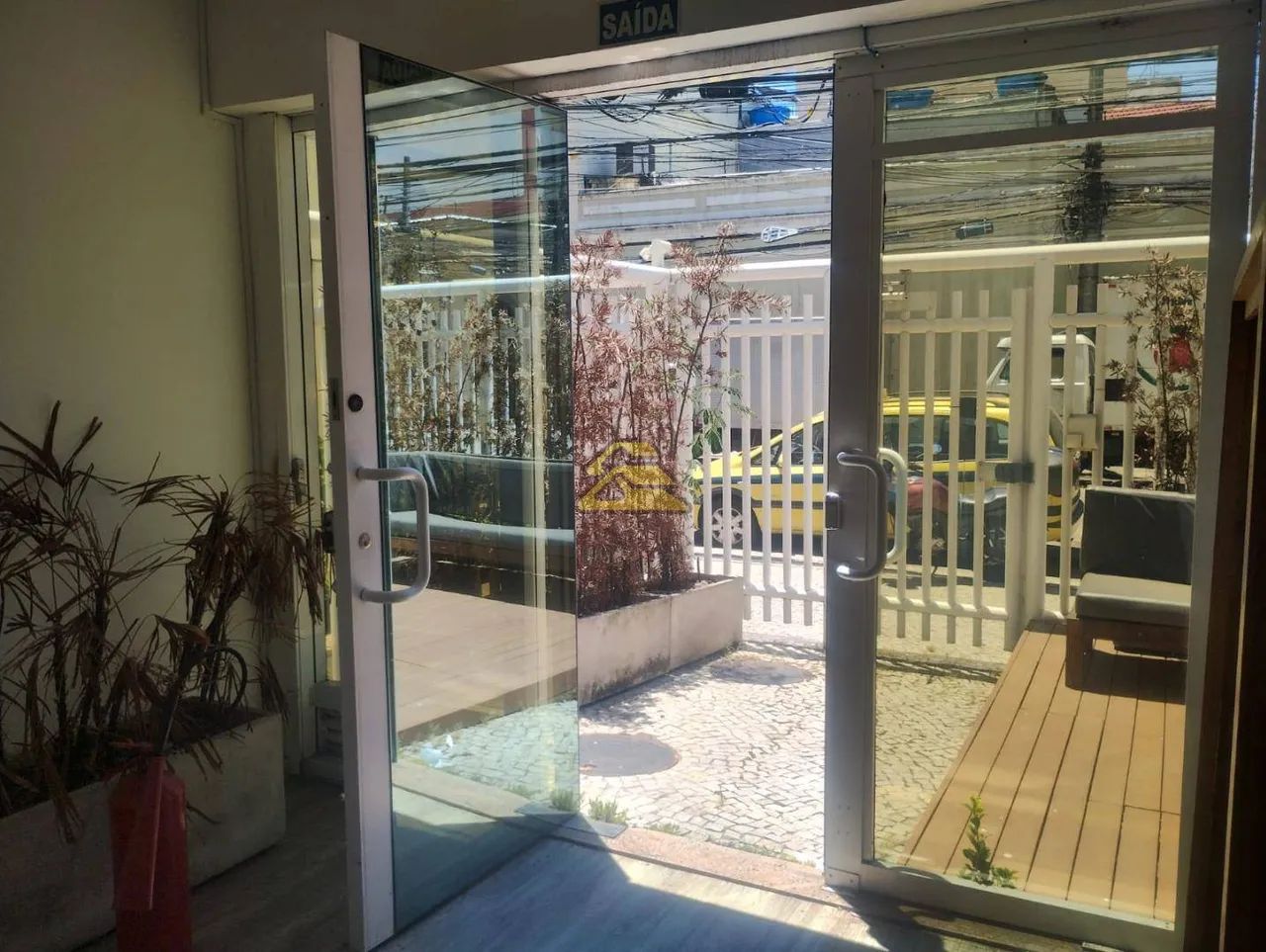 Loja espetacular com 600m² e 11 vagas de garagem, localizada no coração de Botafogo!