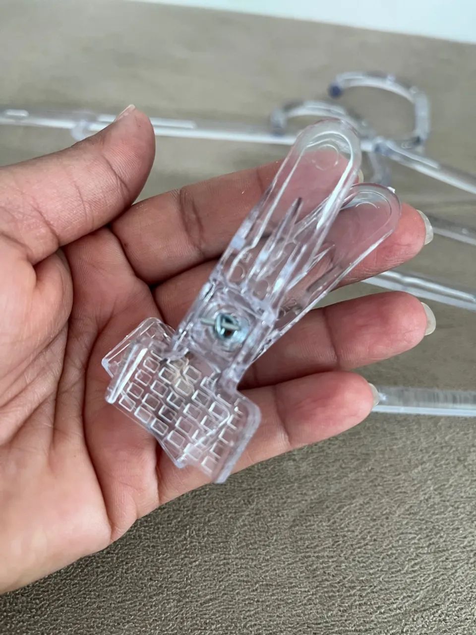 Cabide e Presilha em acrílico - ADULTO - Foto 4