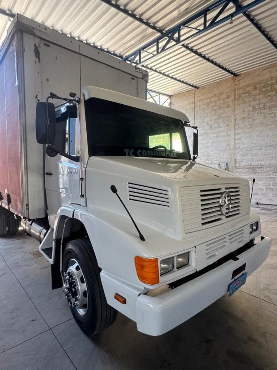 Mercedes Benz 1621 - Baú Sider - Foto 2