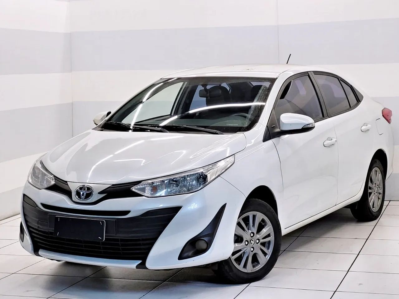 Toyota Yaris 2022 1.5 16v flex sedan xl plus connect multidrive